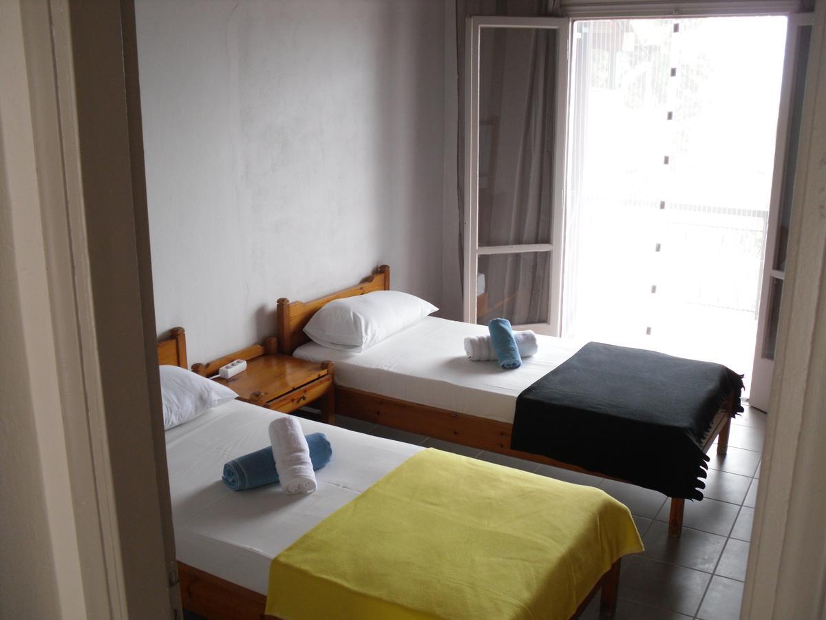 Spiti Kritikos Benitses (Corfu) Exterior foto